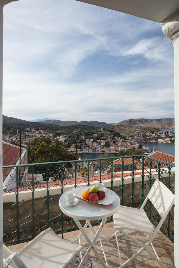 Aerino Villa Сими Екстериор снимка